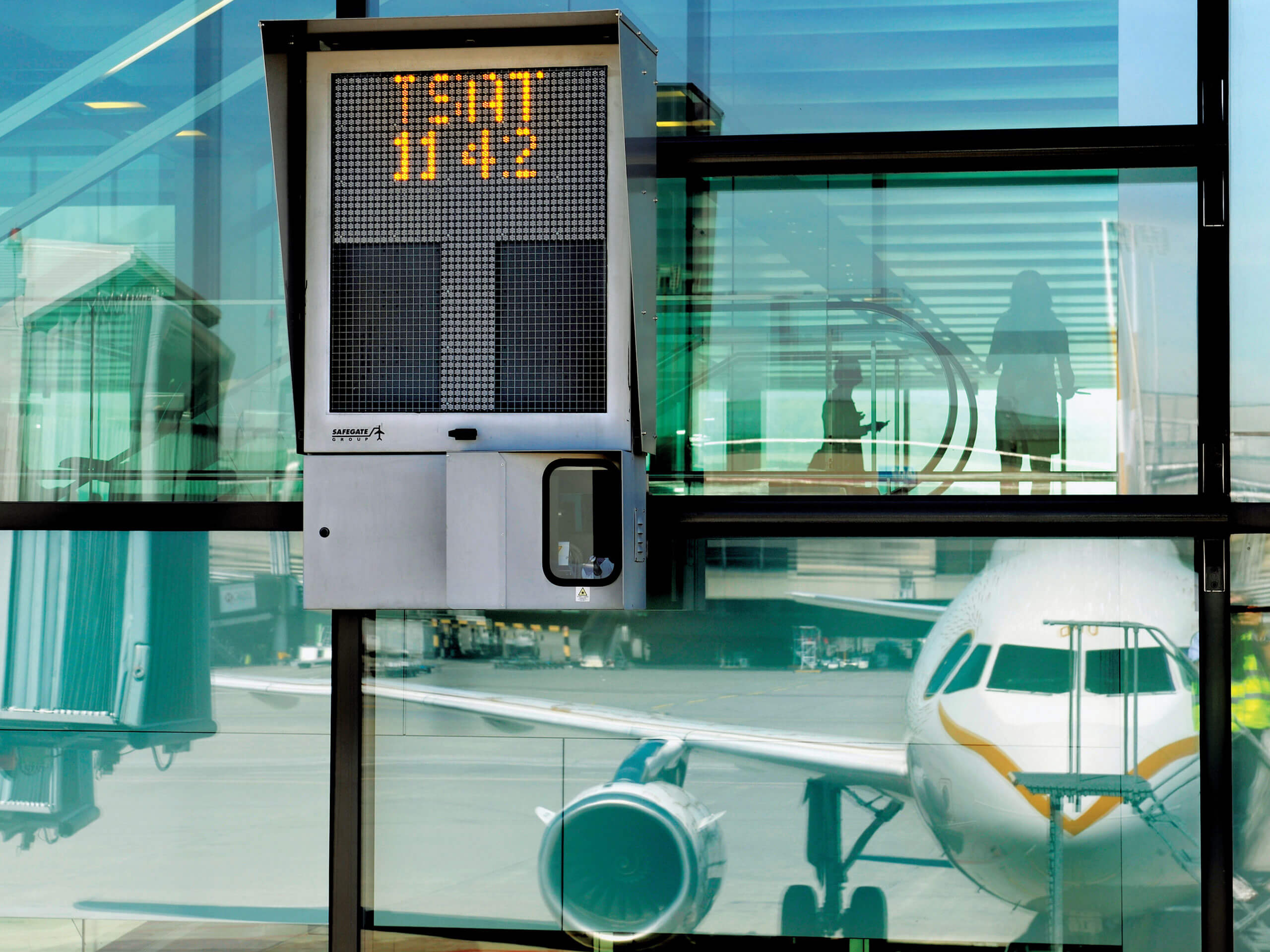 Aircraft docking guidance system Flughafen Zuerich