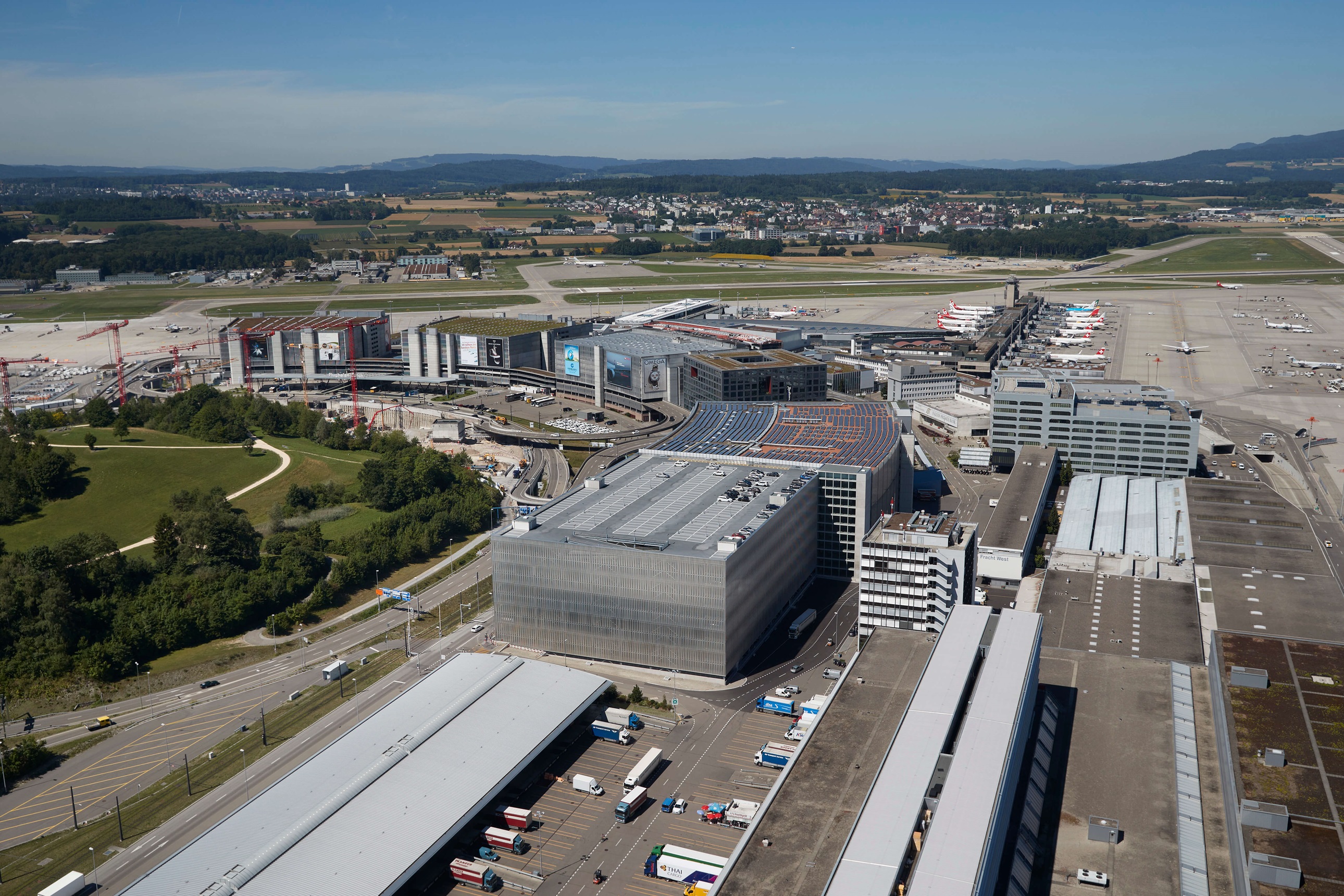 Parken Flughafen Zürich P6 Preise www.flughafen-zuerich.ch