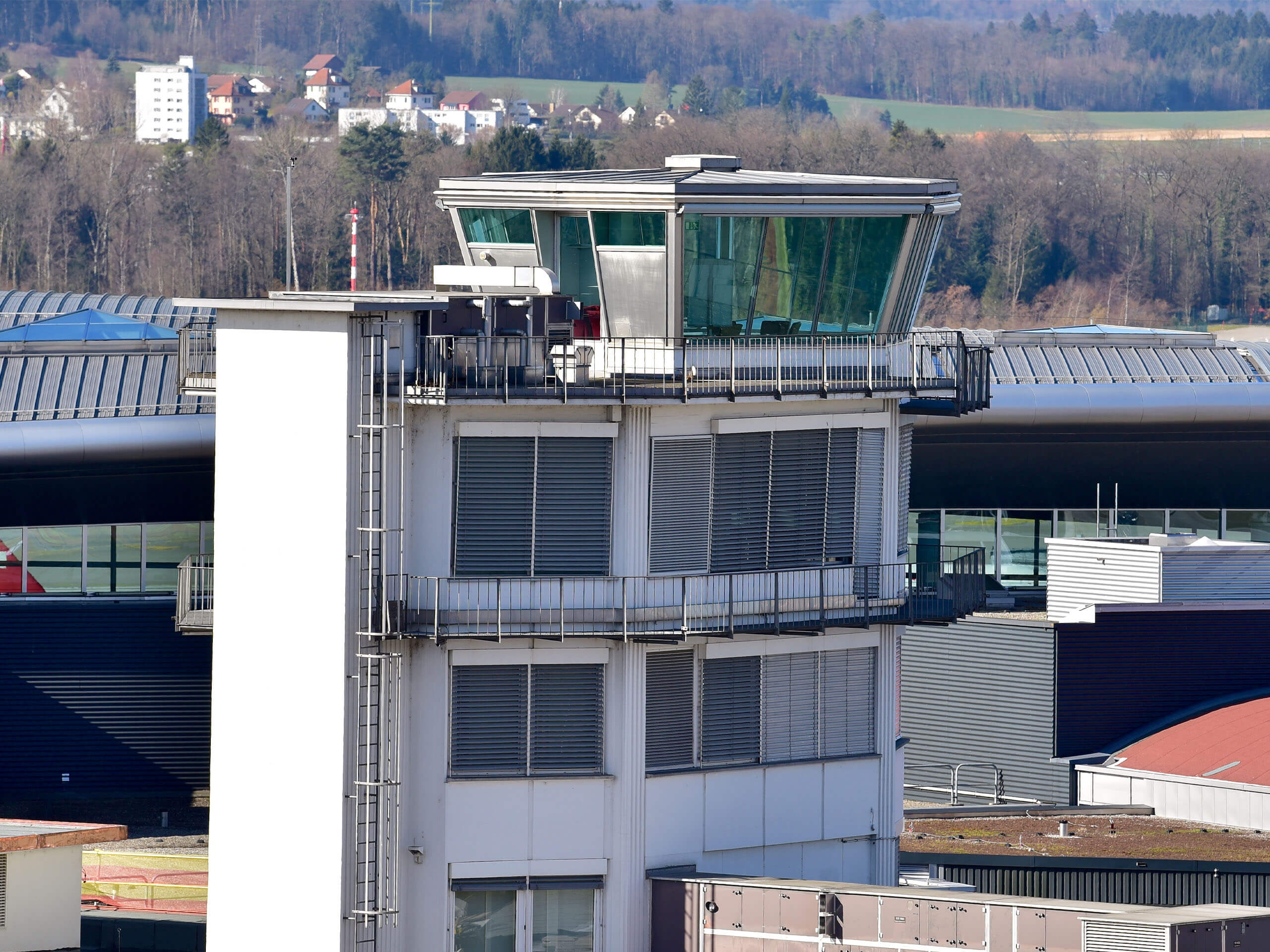 Historischer Kontrollturm vom Flughafen Zürich
