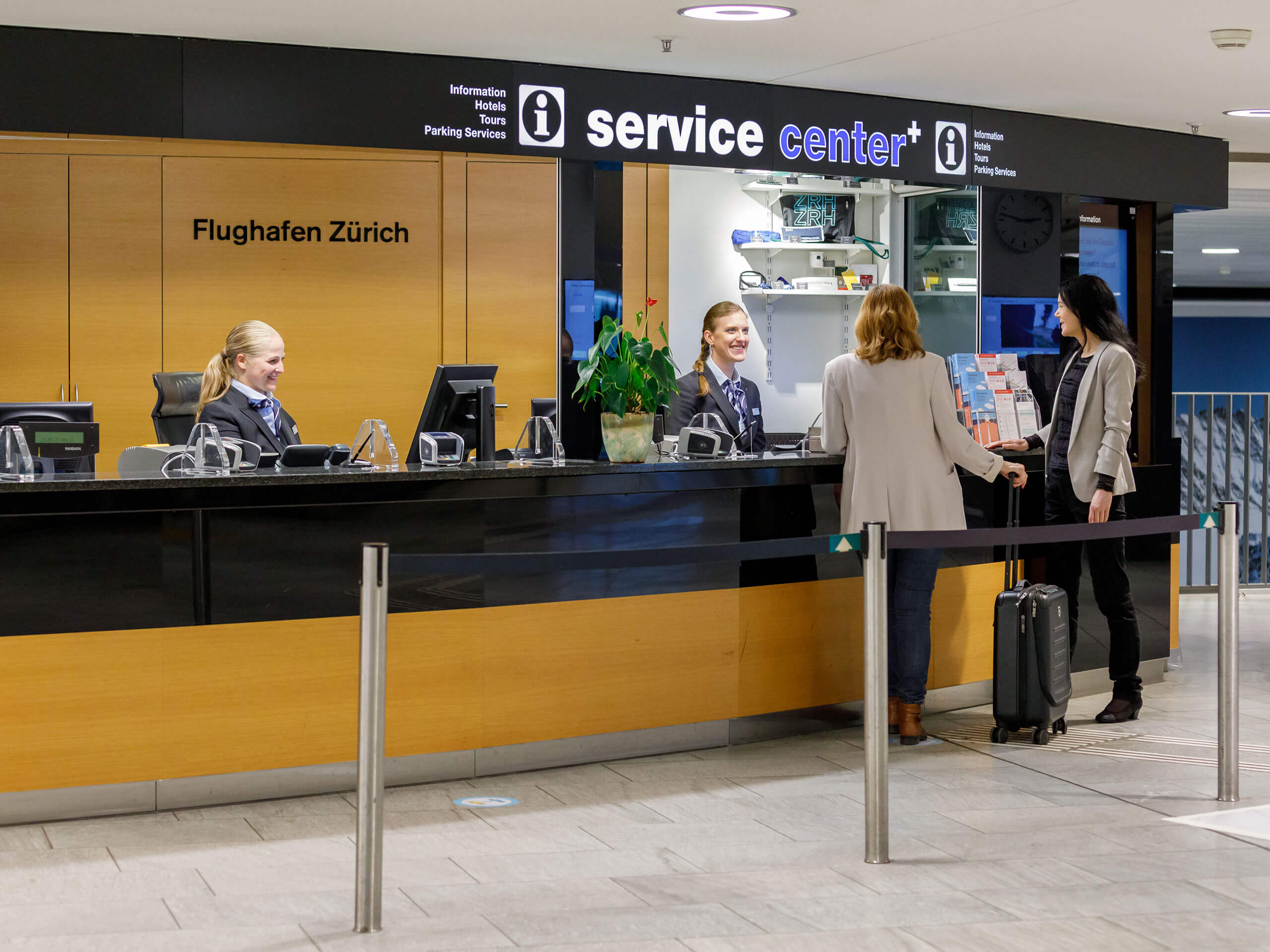 Flughafen Parking Zürich Service Arena www.flughafen-zuerich.ch