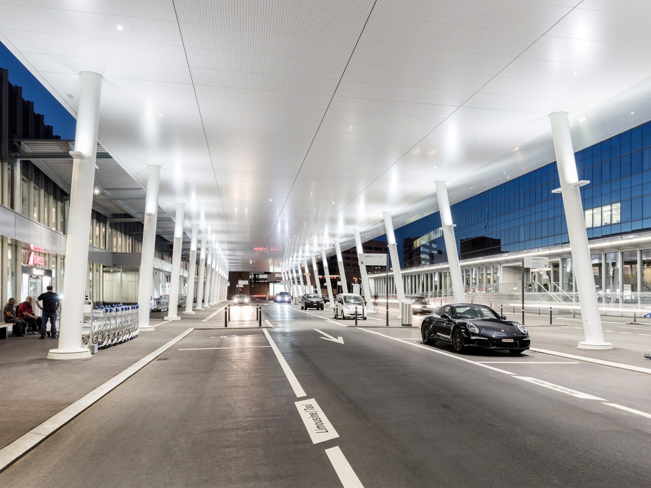Airport Parking Parkhaus 3 8060 Zürich-flughafen Schweiz www.flughafen-zuerich.ch