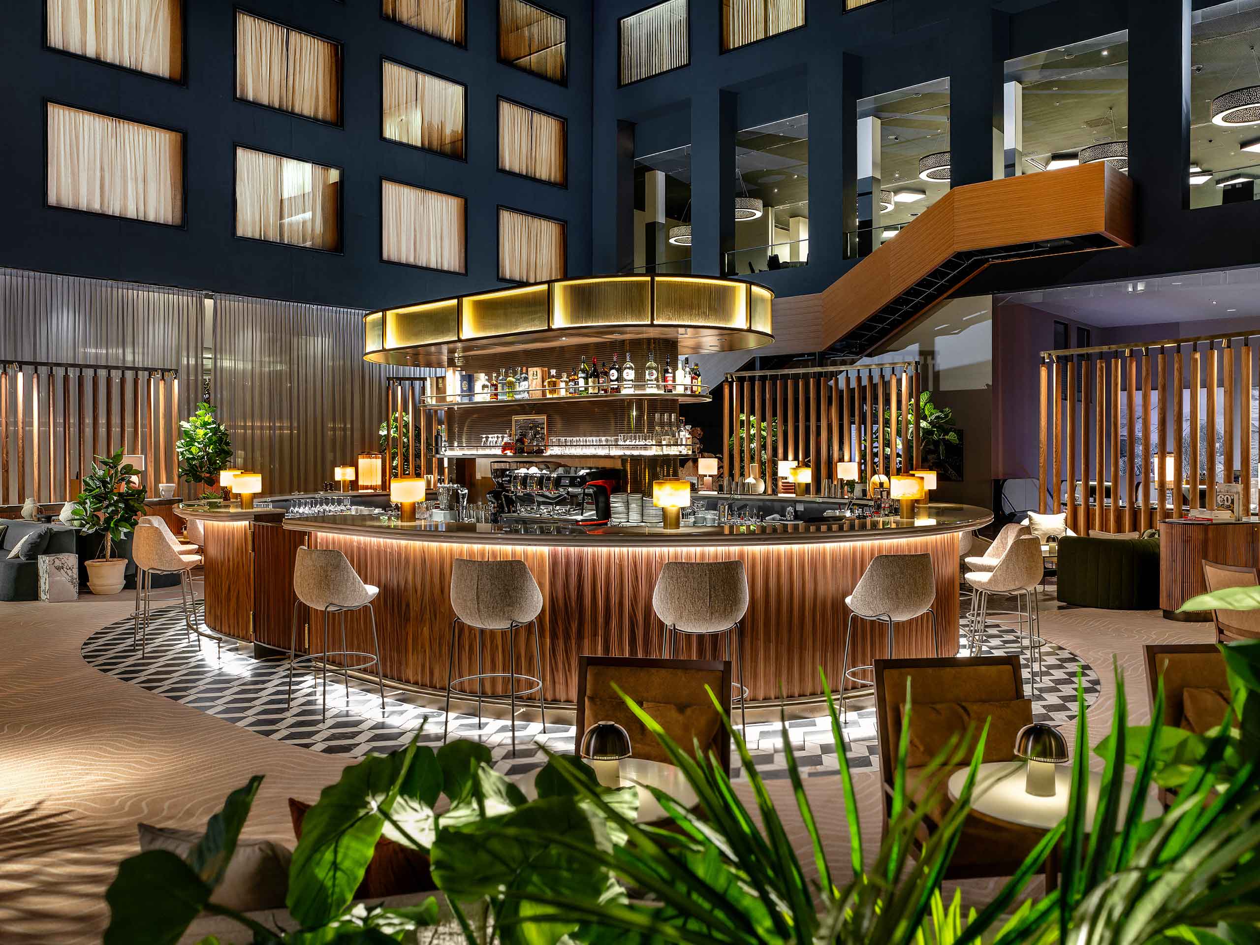 Wine Tower Bar Flughafen Zuerich