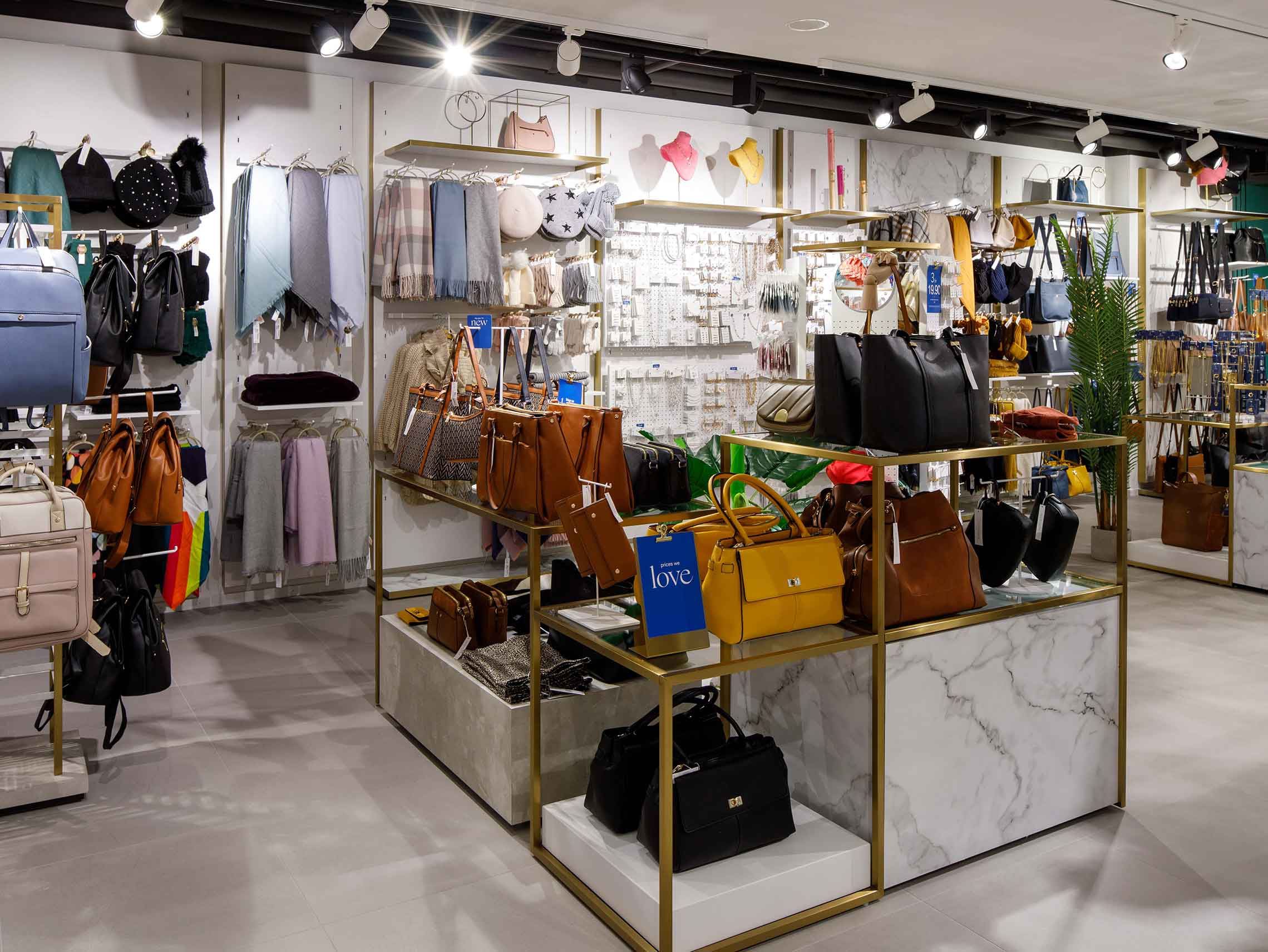 ACCESSORIZE Flughafen Zuerich