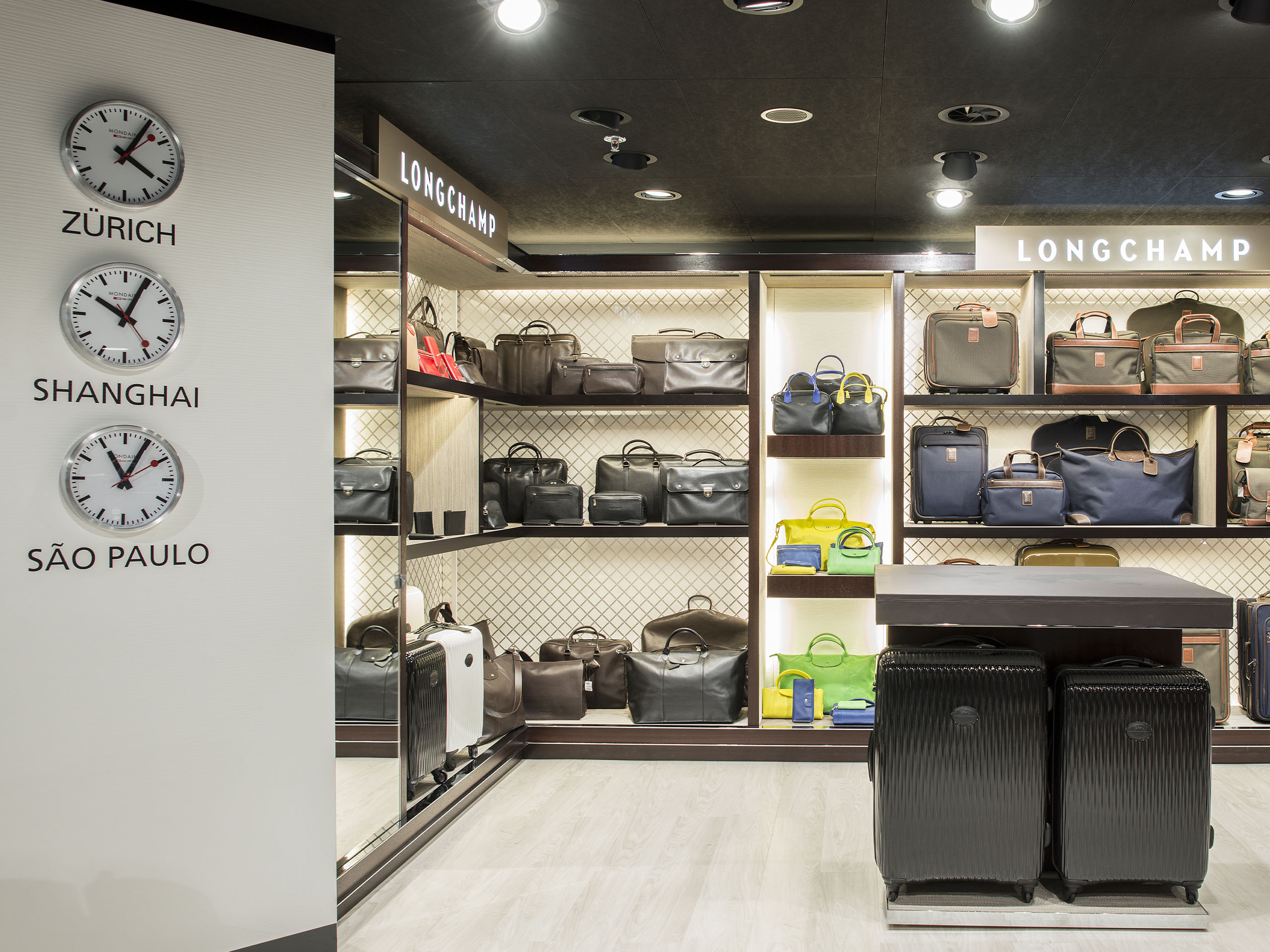 Tumi on sale zurich airport