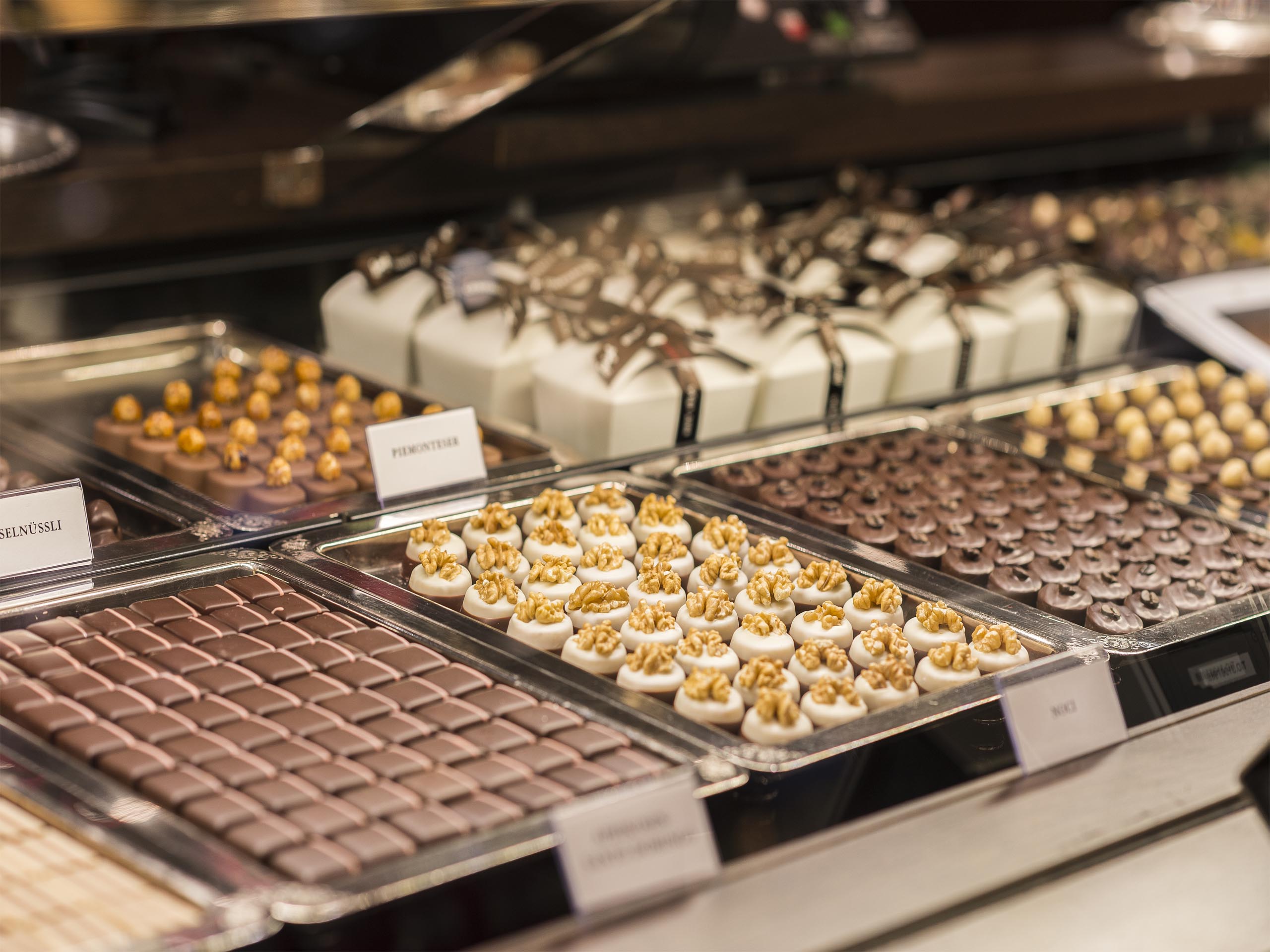Confiserie Spr ngli Flughafen Zuerich