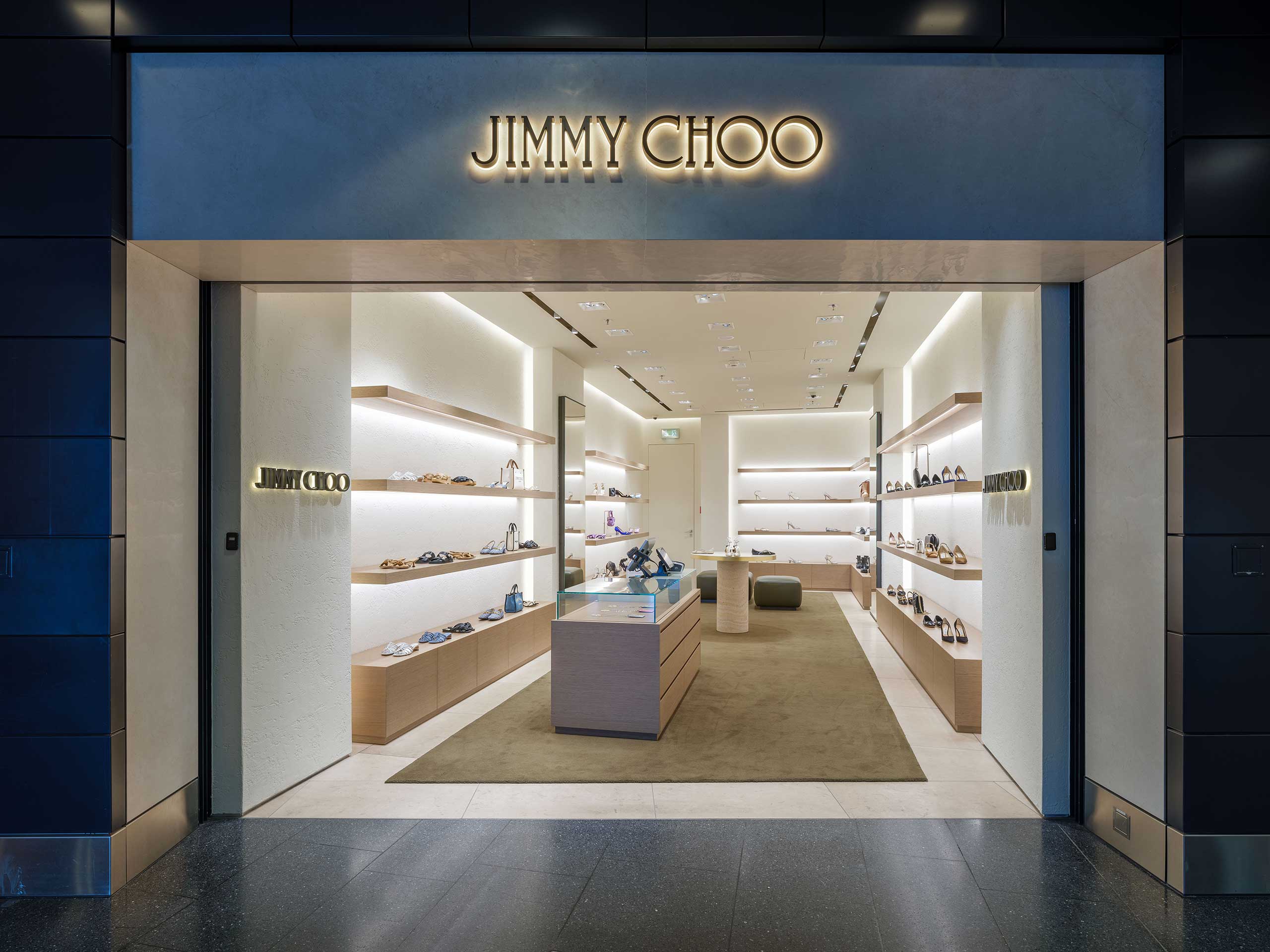 Jimmy choo 2025 stores near me